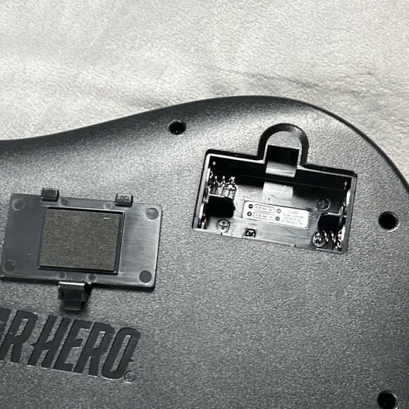 Activision Guitar Hero Power Wireless Guitar Xbox 360 PS3 w/Strap No Dongle - Picture 8 of 8